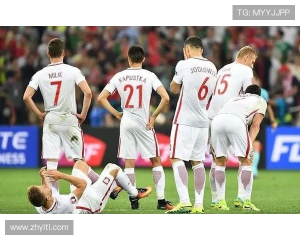 重庆足球队与广州足球队赛后复盘速度较量的深度分析与反思